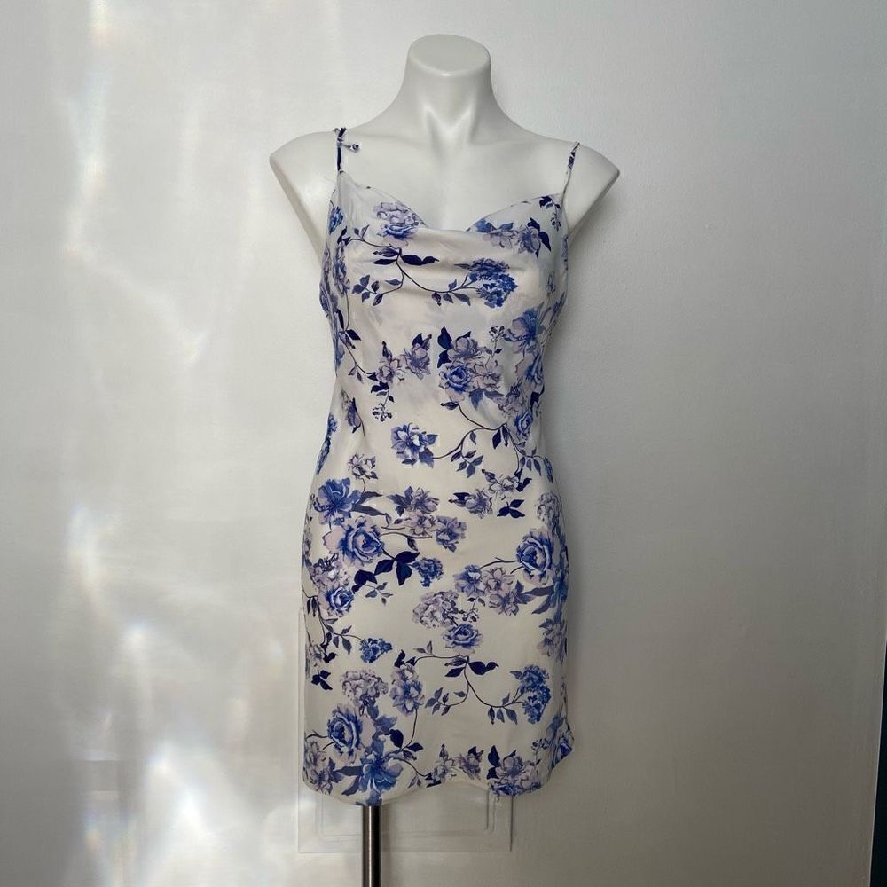 Urban Outfitters Sexy Satin Floral Dress see photos